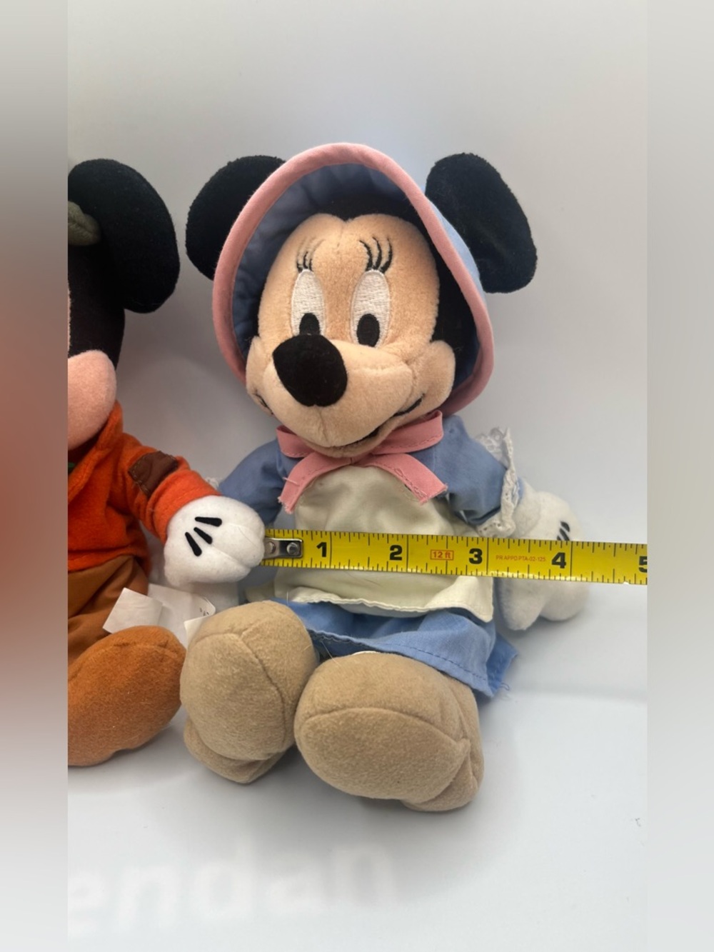 Disney Mickey & Minnie Plush Pair 9” - Bob Cratchit & Pionner Minnie OS - Picture 8 of 9